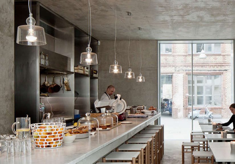 High/Low: Italian Glass Pendant Light