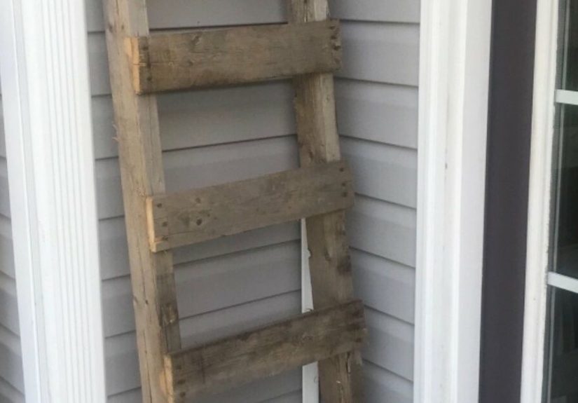 How to Build a Vertical Herb Garden Planter