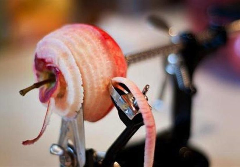 The Ultimate Apple Peeler