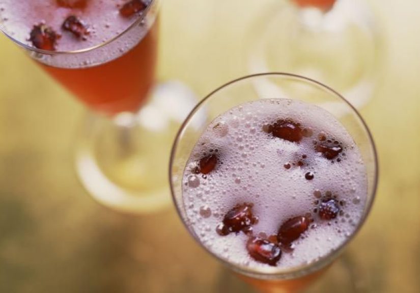 15 Stunning Pomegranate Cocktail Recipes