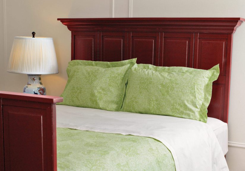 27 Ways to Build Your Own Bedroom Furniture