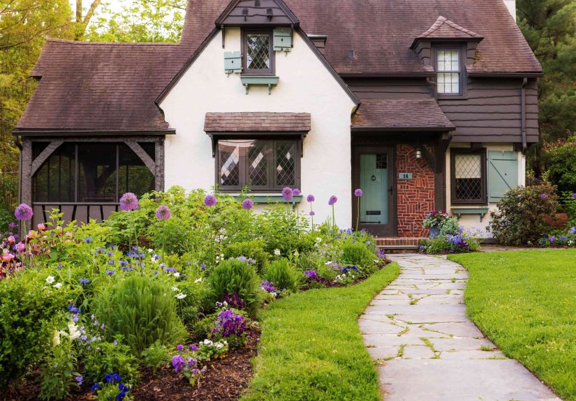 4 Ways to Create a Dreamy Cottage Garden Under $25