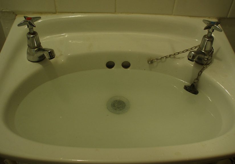 #457 That tiny little hole at the top of your sink that prevents it from overflowing - 1000 Awesome Things