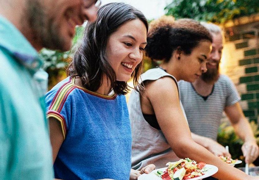 Bloated stomach, feeling sick, and tired: Causes and what to do