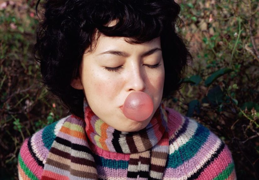 Does Chewing Gum Help Your Jawline? Facts and Myths