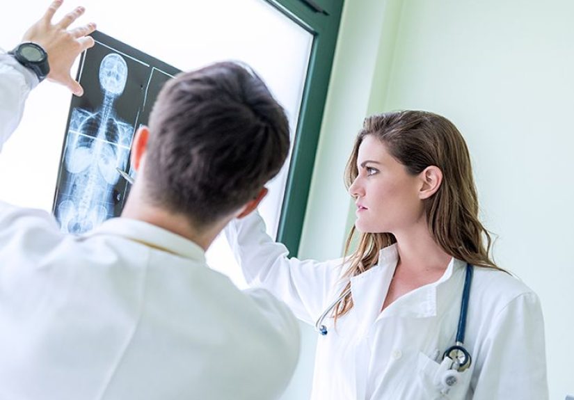 How Stage 4 Breast Cancer Can Lead to Pneumonia