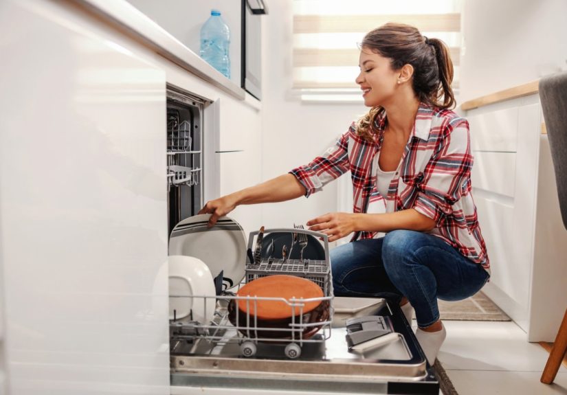 How to Load a Dishwasher the Right Way - Bob Vila
