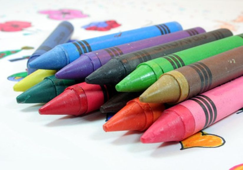 How to Remove Crayon From Clothes Already Dried in a Dryer