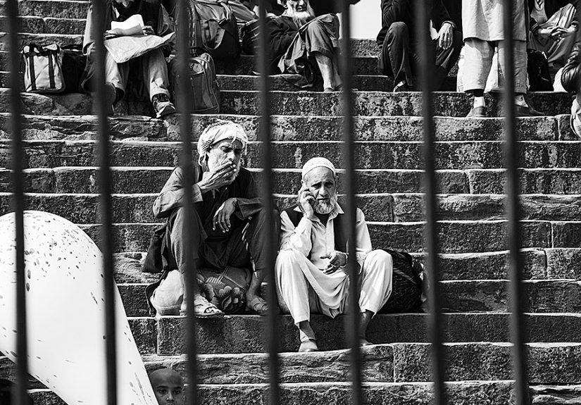 I Took 22 Photos Showcasing Life On The Streets Of Old Delhi