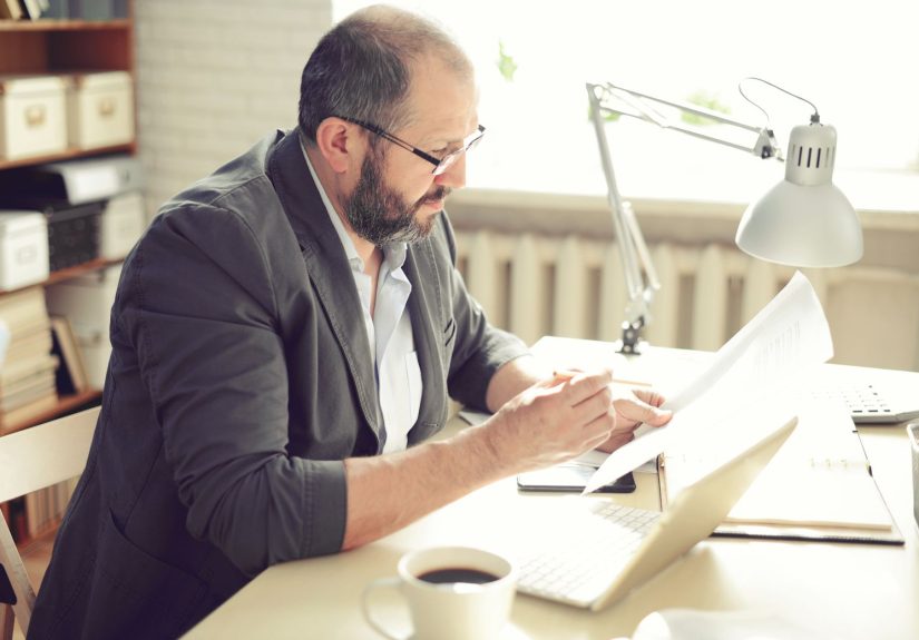 Sole Proprietorship vs S Corporation – Pros and Cons