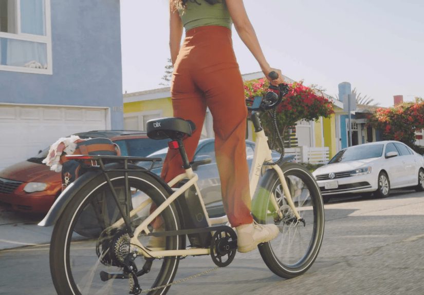 This New E-Bike Has a 70-Mile Range and a Hi-Viz Lighting System