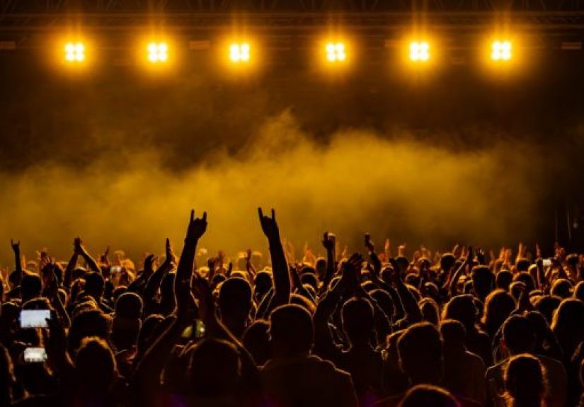 10 Legendary Bands Who Survived Tragedy and Continued Making Music