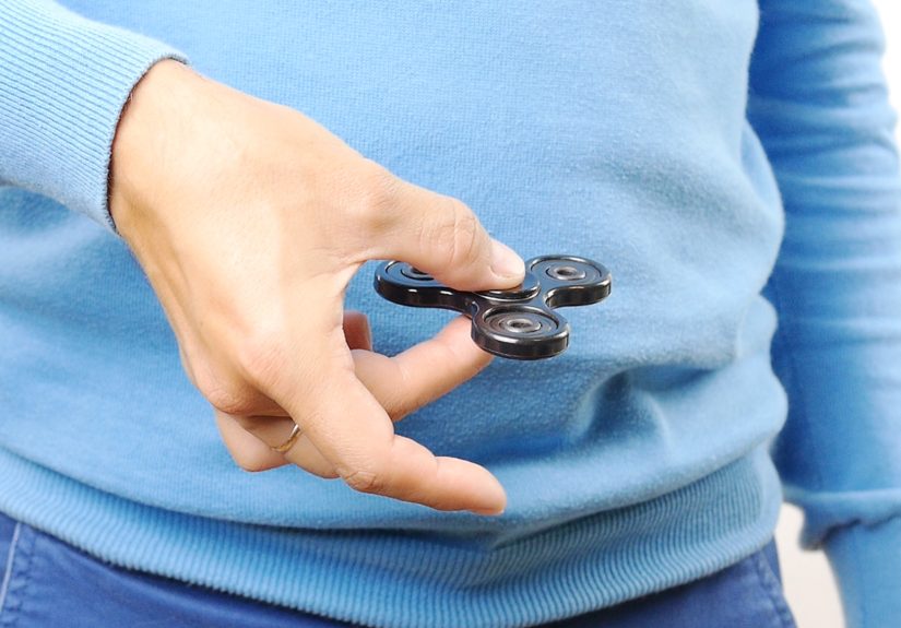 4 Ways to Spin a Fidget Spinner