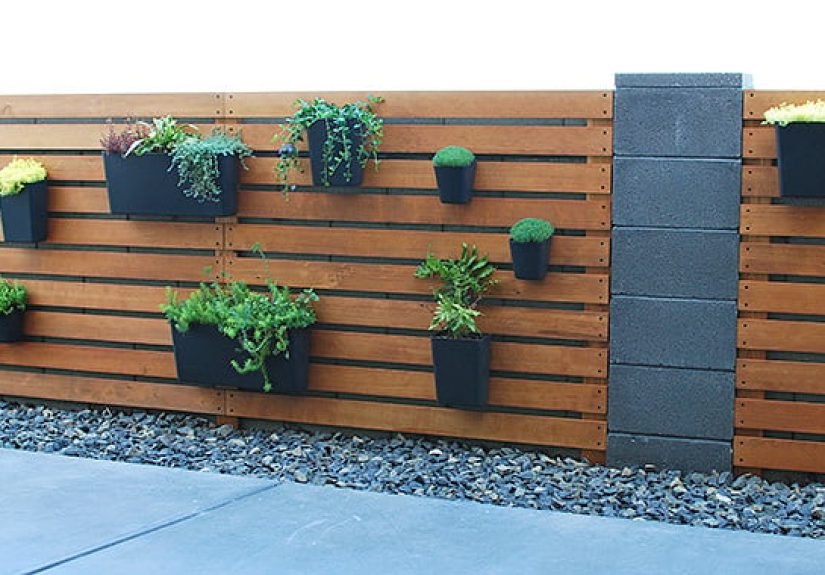 DIY Wood Slat Garden Wall with Planters