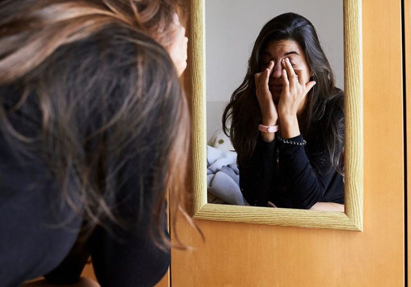 Dry Eyes at Night: Causes, Treatments, and Remedies