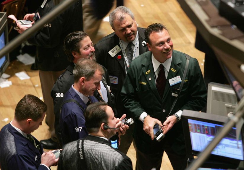 Electronic vs. Pit Trading in Futures Markets