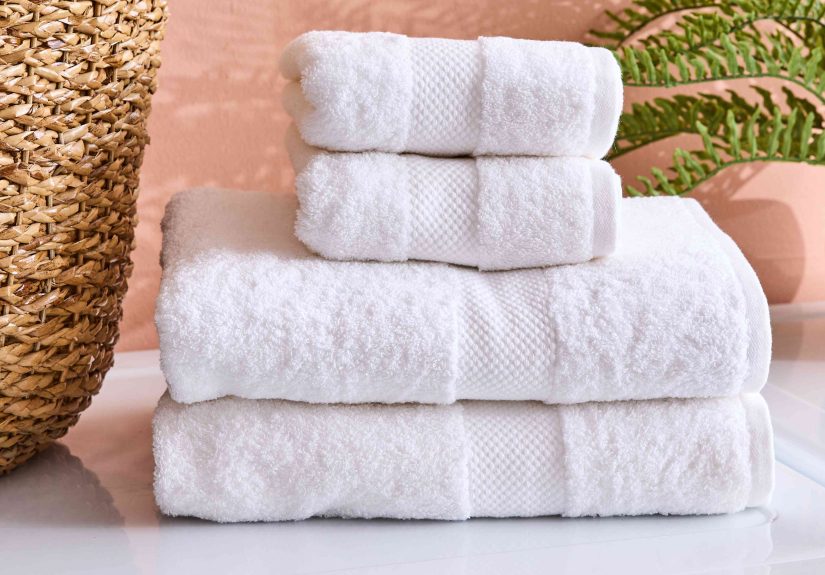 How to Keep White Towels Looking White