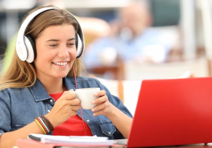 Pause, Play, Repeat: Using Pause Procedure in Online Microlectures