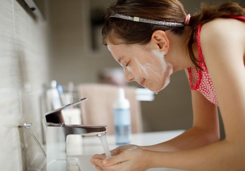 Salicylic Acid for Acne: Benefits, Dosages, and Side Effects