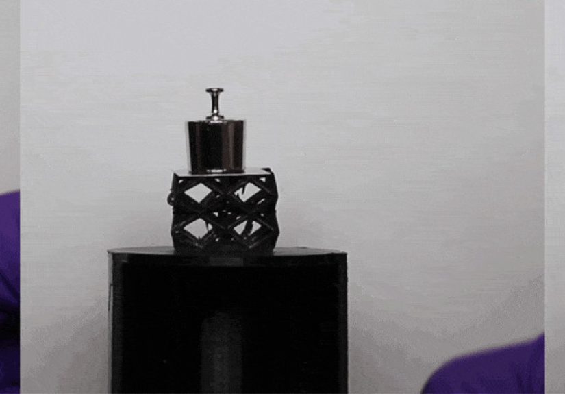 Shape Shifting Structures Work With Magnets