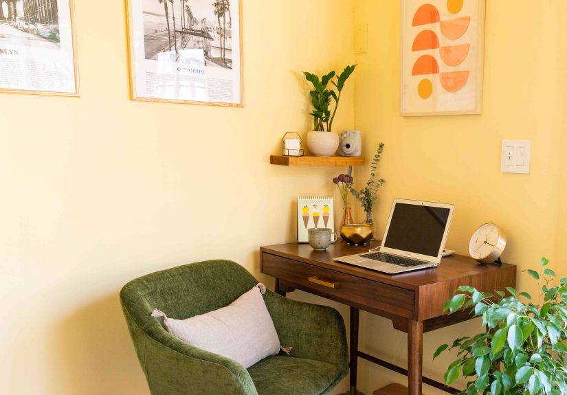 15 Best Home Office Paint Colors to Revamp Your Workspace
