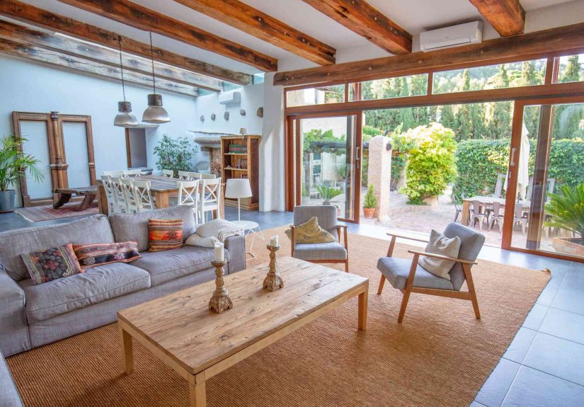 5 Living Room Styles That Are Going Out of Style, Designers Warn