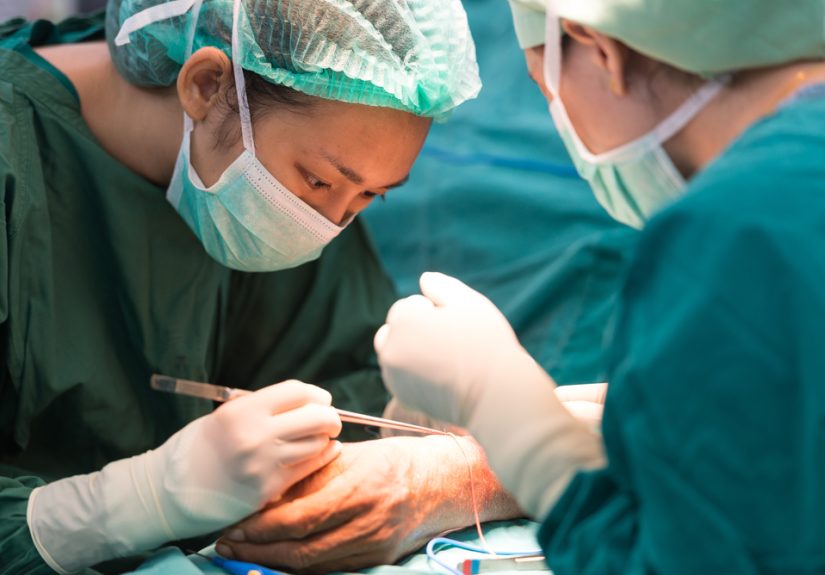 The inspiring story of a female orthopaedic surgeon