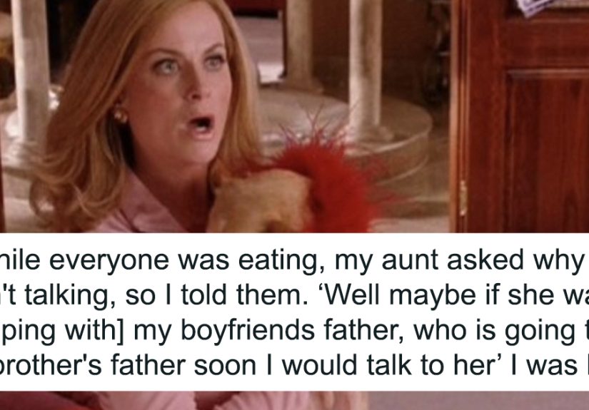 Couple Of 4 Years Find Out Their Parents Are Dating, The Daughter Gets Called A Jerk For Embarrassing Her Mom In Front Of Family