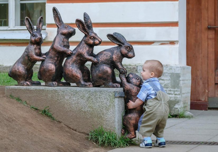 Good Parenting Summed Up In 44 Pics