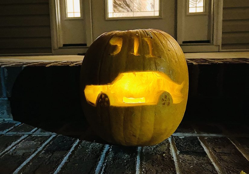 Hey Pandas, Post Your Awesome (Or Not So Awesome) Pumpkin Carvings