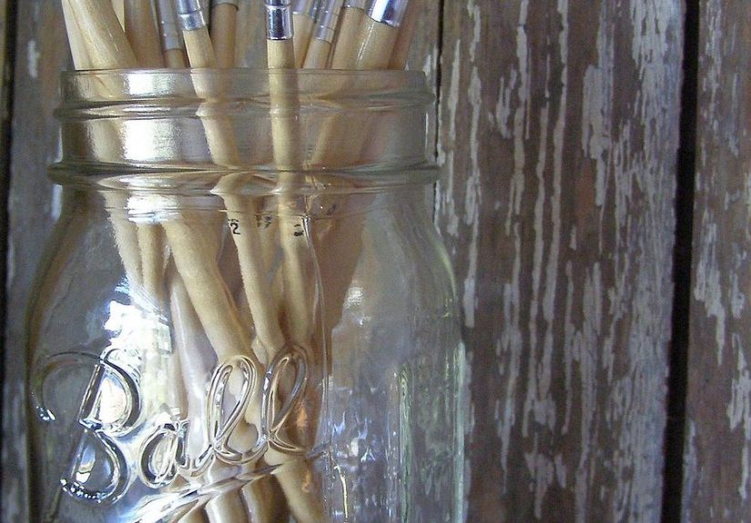 How to Clean Your Dried Up Paint Brushes