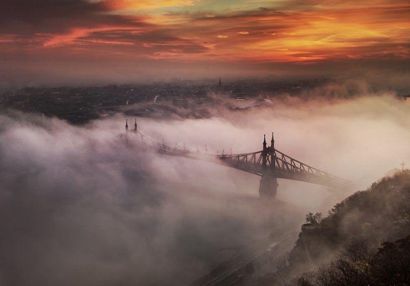 I Spent 4 Years Capturing The Beauty Of Budapest When It’s Covered By Fog